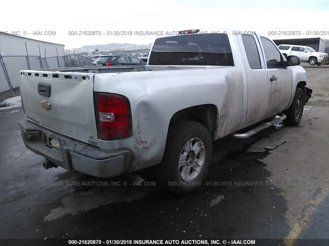 1GCRKSE71CZ129352 - 2012 CHEVROLET SILVERADO K1500 LT SILVER photo 4