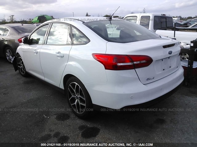 1FADP3H21HL256622 - 2017 FORD FOCUS SEL WHITE photo 3