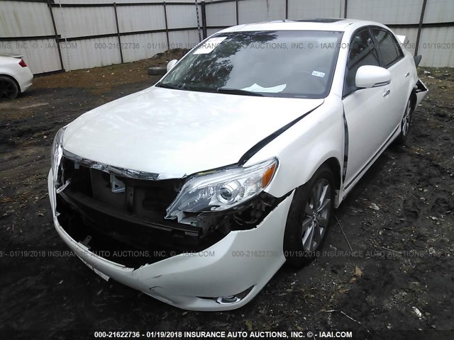 4T1BK3DB5BU435894 - 2011 TOYOTA AVALON LIMITED WHITE photo 2