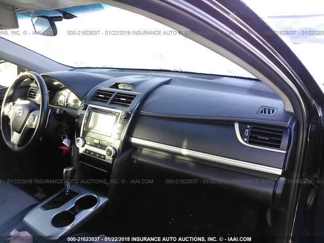 4T1BF1FK0DU703713 - 2013 TOYOTA CAMRY L/SE/LE/XLE BLACK photo 5