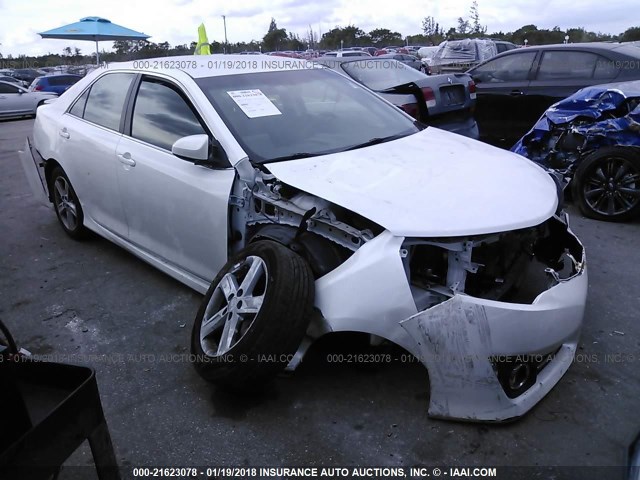 4T1BF1FK8EU810218 - 2014 TOYOTA CAMRY L/SE/LE/XLE WHITE photo 1