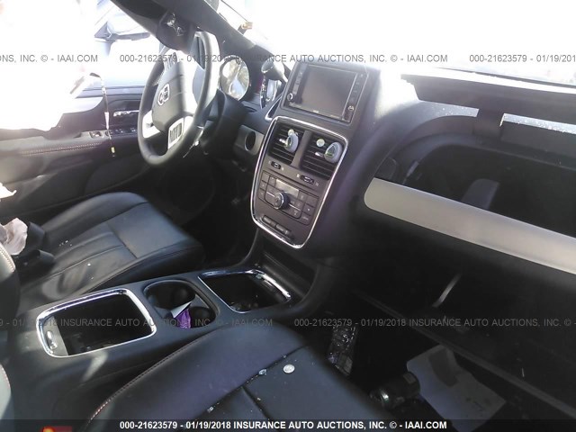 2C4RDGEG9GR223972 - 2016 DODGE GRAND CARAVAN R/T GRAY photo 5