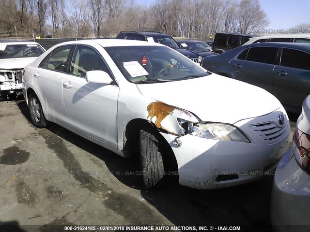 4T1BE46K17U514853 - 2007 TOYOTA CAMRY NEW GENERAT CE/LE/XLE/SE WHITE photo 1