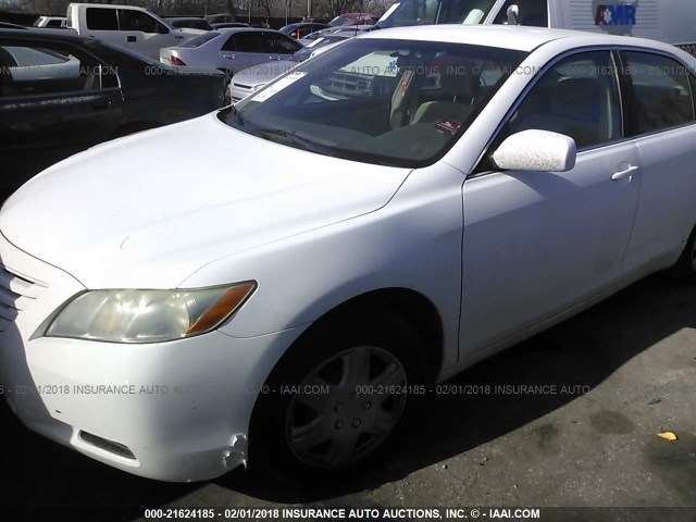 4T1BE46K17U514853 - 2007 TOYOTA CAMRY NEW GENERAT CE/LE/XLE/SE WHITE photo 2