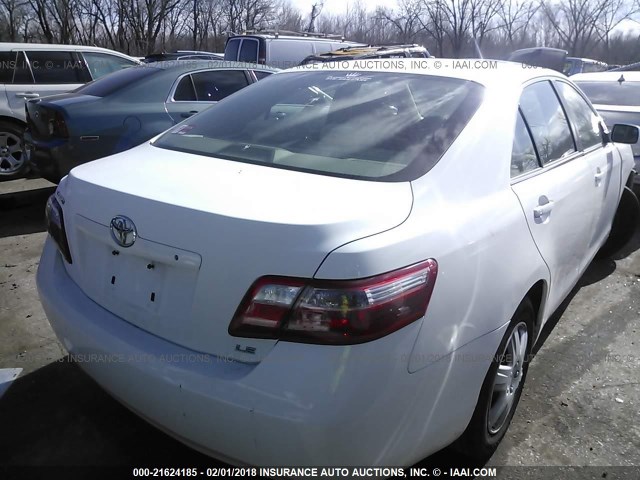 4T1BE46K17U514853 - 2007 TOYOTA CAMRY NEW GENERAT CE/LE/XLE/SE WHITE photo 4