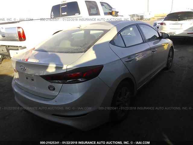 5NPD84LF0HH171699 - 2017 HYUNDAI ELANTRA SE/VALUE/LIMITED GRAY photo 4