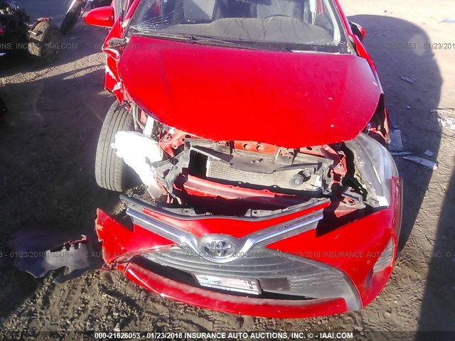 VNKKTUD34FA040751 - 2015 TOYOTA YARIS RED photo 6