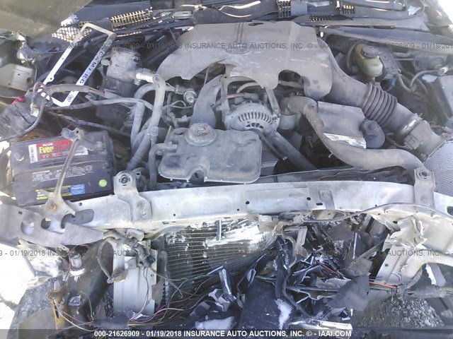 2MEFM74W5YX611370 - 2000 MERCURY GRAND MARQUIS GS SILVER photo 10