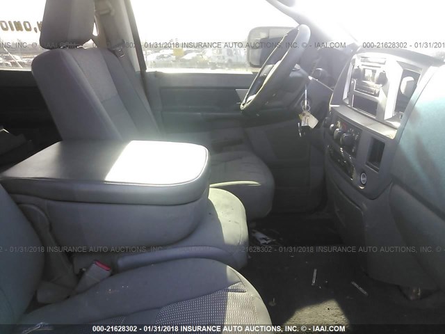 3D7KS28AX8G205611 - 2008 DODGE RAM 2500 ST/SLT 红色 照片 5