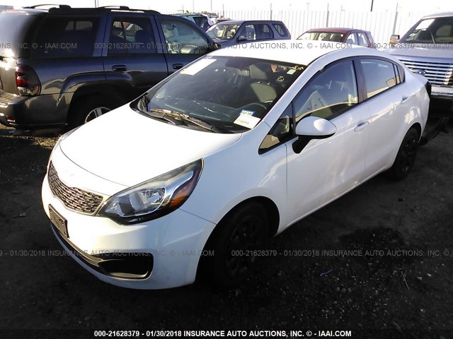 KNADM4A31E6350552 - 2014 KIA RIO LX WHITE photo 2