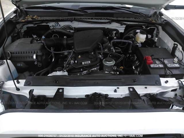5TFRX5GN9HX076871 - 2017 TOYOTA TACOMA ACCESS CAB/SR/SR5 თეთრი ფოტო 10