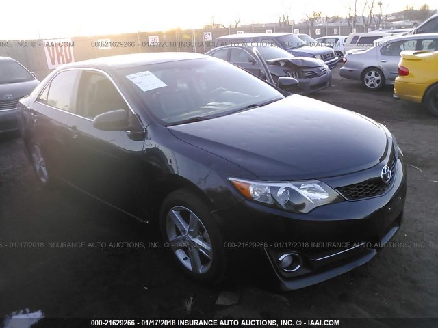 4T1BF1FK9DU298144 - 2013 TOYOTA CAMRY L/SE/LE/XLE 黑色 照片 1