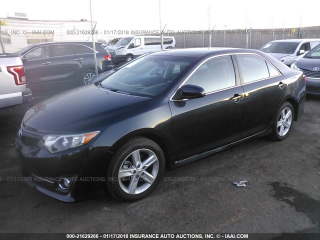 4T1BF1FK9DU298144 - 2013 TOYOTA CAMRY L/SE/LE/XLE 黑色 照片 2