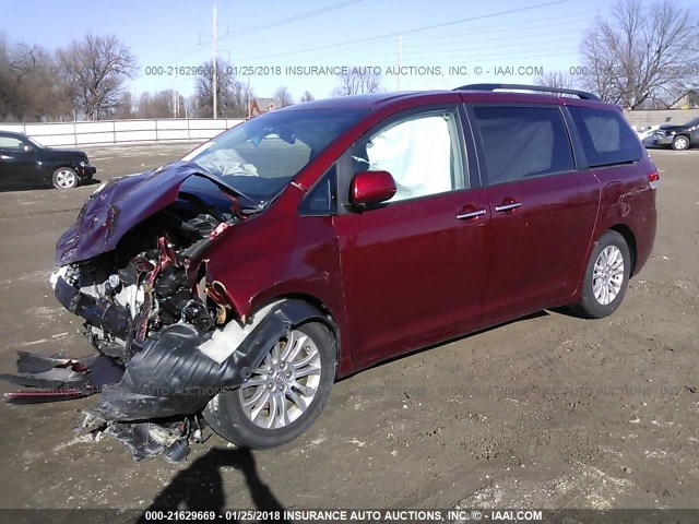 5TDYK3DC8BS145127 - 2011 TOYOTA SIENNA XLE/LIMITED RED photo 2