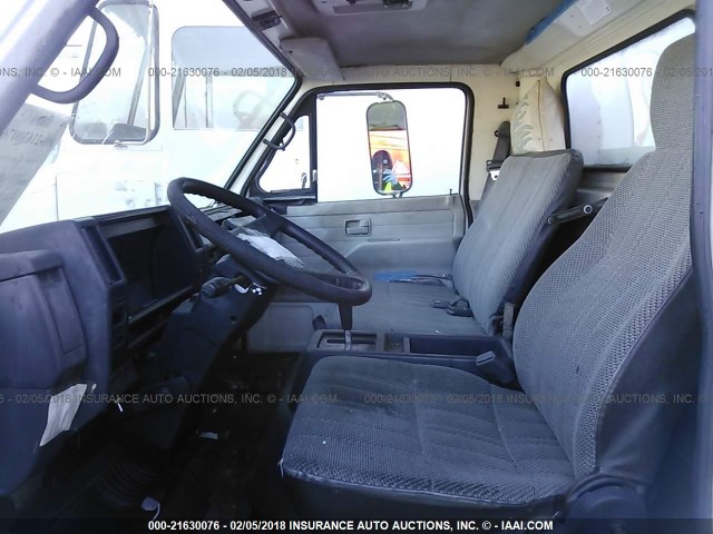 JALB4B1K9R7012501 - 1994 ISUZU NPR WHITE photo 5