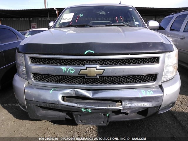 1GCRCSE09BZ267087 - 2011 CHEVROLET SILVERADO C1500 LT SILVER photo 6