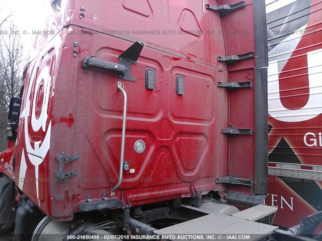 3AKJGLDR6HSHU2729 - 2017 FREIGHTLINER CASCADIA 125  RED photo 7