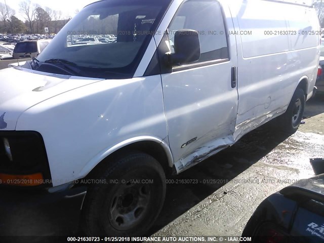 1GCHG35U931115593 - 2003 CHEVROLET EXPRESS G3500  WHITE photo 6