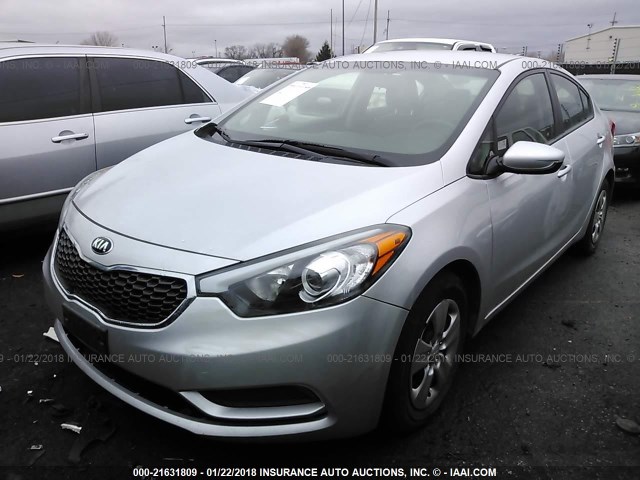 KNAFK4A61F5431244 - 2015 KIA FORTE LX SILVER photo 2