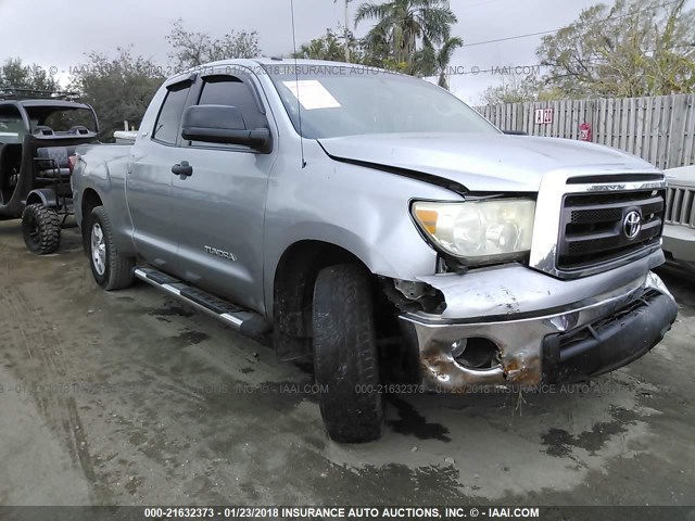5TFRM5F12AX012054 - 2010 TOYOTA TUNDRA DOUBLE CAB SR5 GRAY photo 1