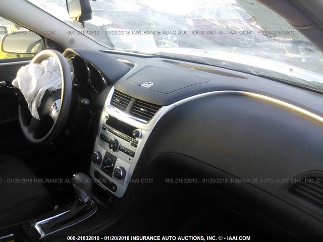 1G1ZH57K394253168 - 2009 CHEVROLET MALIBU 1LT 银色 照片 5