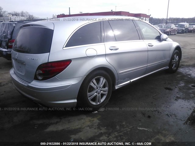 4JGCB65E18A075371 - 2008 MERCEDES-BENZ R 350 SILVER photo 4