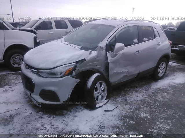 3GNCJPSB7HL226706 - 2017 CHEVROLET TRAX 1LT SILVER photo 2