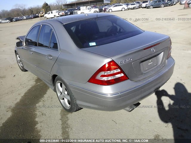 WDBRF52H76F802247 - 2006 MERCEDES-BENZ C GENERATION 2006 230 SILVER photo 3