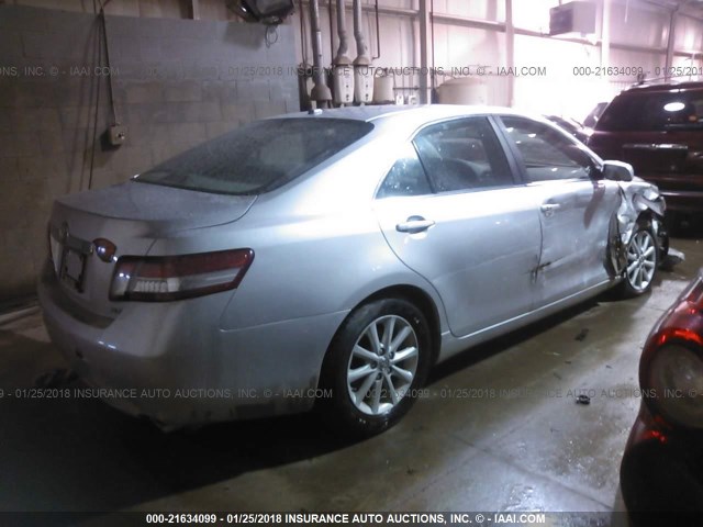 4T4BF3EK2AR076978 - 2010 TOYOTA CAMRY SE/LE/XLE 银色 照片 4