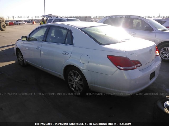 4T1BK36B26U077219 - 2006 TOYOTA AVALON XL/XLS/TOURING/LIMITED WHITE photo 3