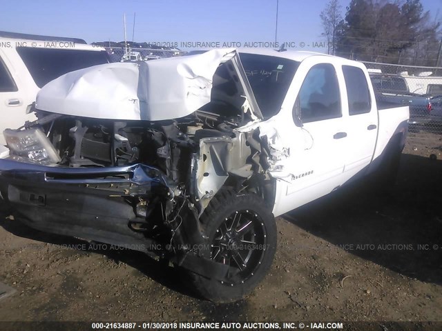 3GCPCSE06BG145097 - 2011 CHEVROLET SILVERADO C1500 LT WHITE photo 2