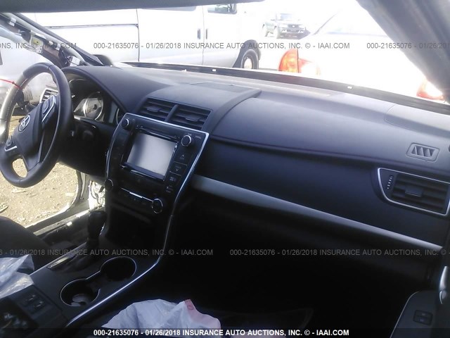 4T1BK1FK3FU564983 - 2015 TOYOTA CAMRY XSE/XLE Boz foto 5