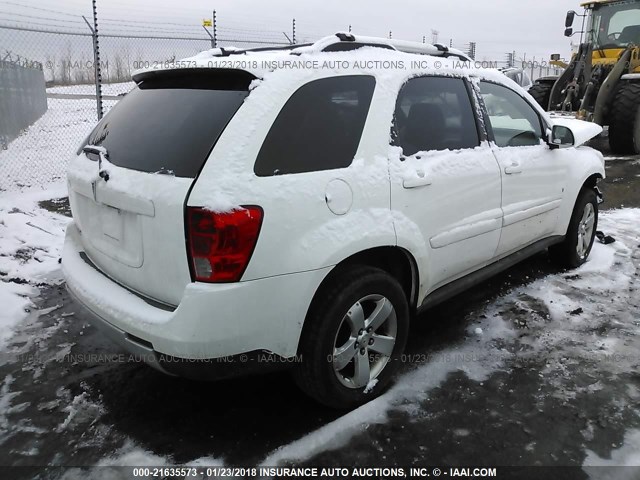 2CKDL63F276031806 - 2007 PONTIAC TORRENT WHITE photo 4