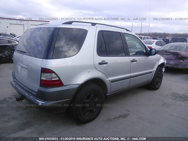 4JGAB54E9XA123040 - 1999 MERCEDES-BENZ ML 320 SILVER photo 4