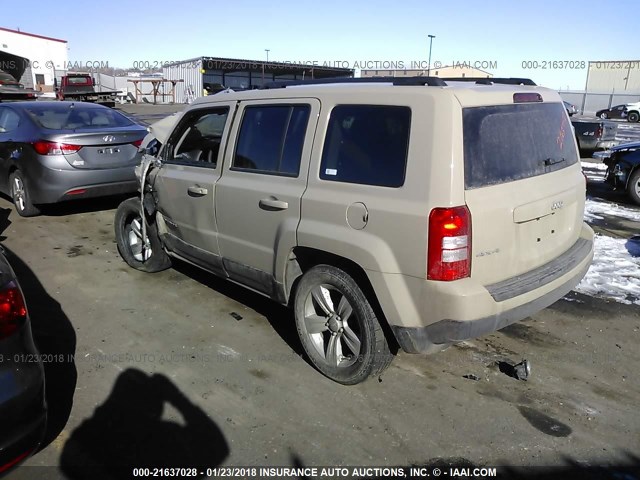 1C4NJRFB2HD206229 - 2017 JEEP PATRIOT LATITUDE BEIGE photo 3