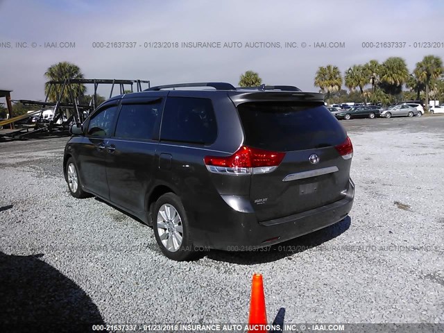 5TDYK3DC7BS065642 - 2011 TOYOTA SIENNA XLE/LIMITED GRAY photo 3