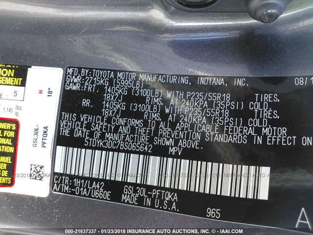 5TDYK3DC7BS065642 - 2011 TOYOTA SIENNA XLE/LIMITED GRAY photo 9