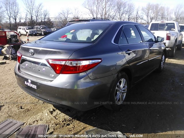 4T4BF1FK4GR516758 - 2016 TOYOTA CAMRY LE/XLE/SE/XSE GRAY photo 4