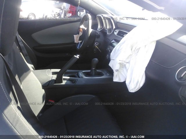 2G1FE1E31E9137362 - 2014 CHEVROLET CAMARO LS BLACK photo 5