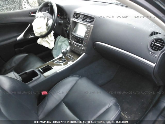 JTHCF5C24C5056129 - 2012 LEXUS IS 250 BLACK photo 5