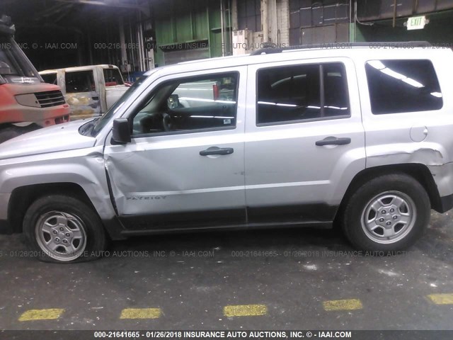 1J4NT1GBXBD213781 - 2011 JEEP PATRIOT SPORT SILVER photo 6