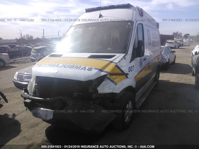 WD3PE7CC3C5638033 - 2012 MERCEDES-BENZ SPRINTER 2500 WHITE photo 2