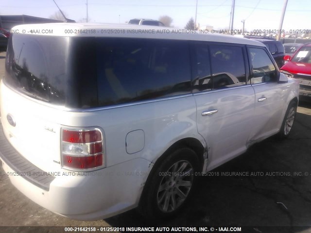 2FMEK62CX9BB02021 - 2009 FORD FLEX SEL WHITE photo 4