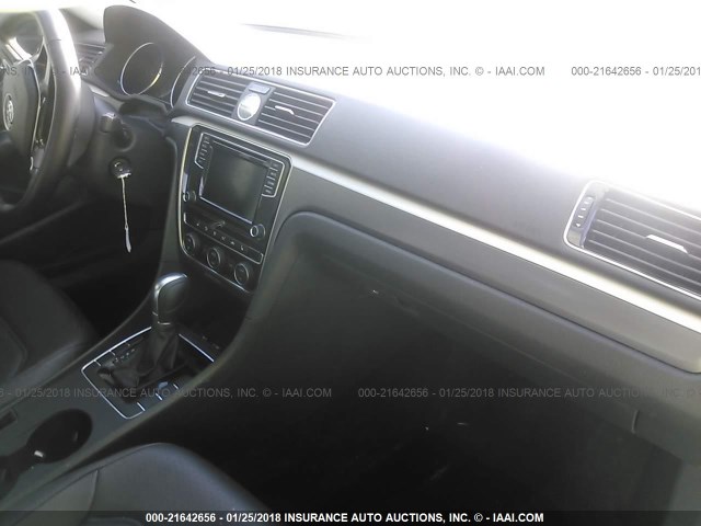 1VWDT7A38HC083811 - 2017 VOLKSWAGEN PASSAT R-LINE Ağ foto 5
