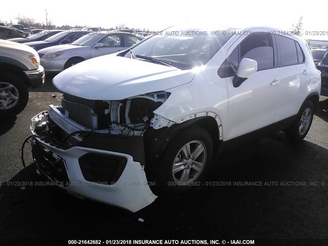 KL7CJNSB9HB203245 - 2017 CHEVROLET TRAX LS WHITE photo 2