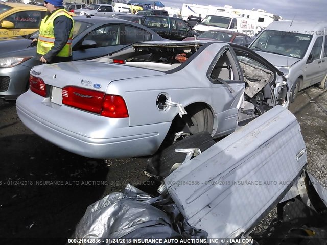 1FALP6241TH103757 - 1996 FORD THUNDERBIRD LX SILVER photo 4