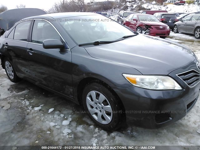 4T4BF3EK1AR035872 - 2010 TOYOTA CAMRY SE/LE/XLE GRAY photo 1
