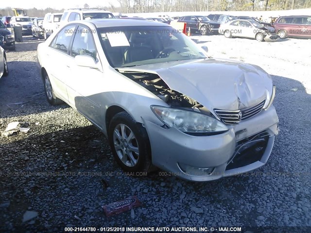 4T1BF30K25U086420 - 2005 TOYOTA CAMRY LE/XLE/SE 银色 照片 1