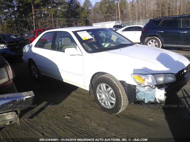 4T1BG22K21U867565 - 2001 TOYOTA CAMRY CE/LE/XLE 白色 照片 1