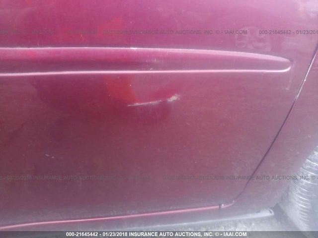 4T1BE32K82U087115 - 2002 TOYOTA CAMRY LE/XLE/SE RED photo 6